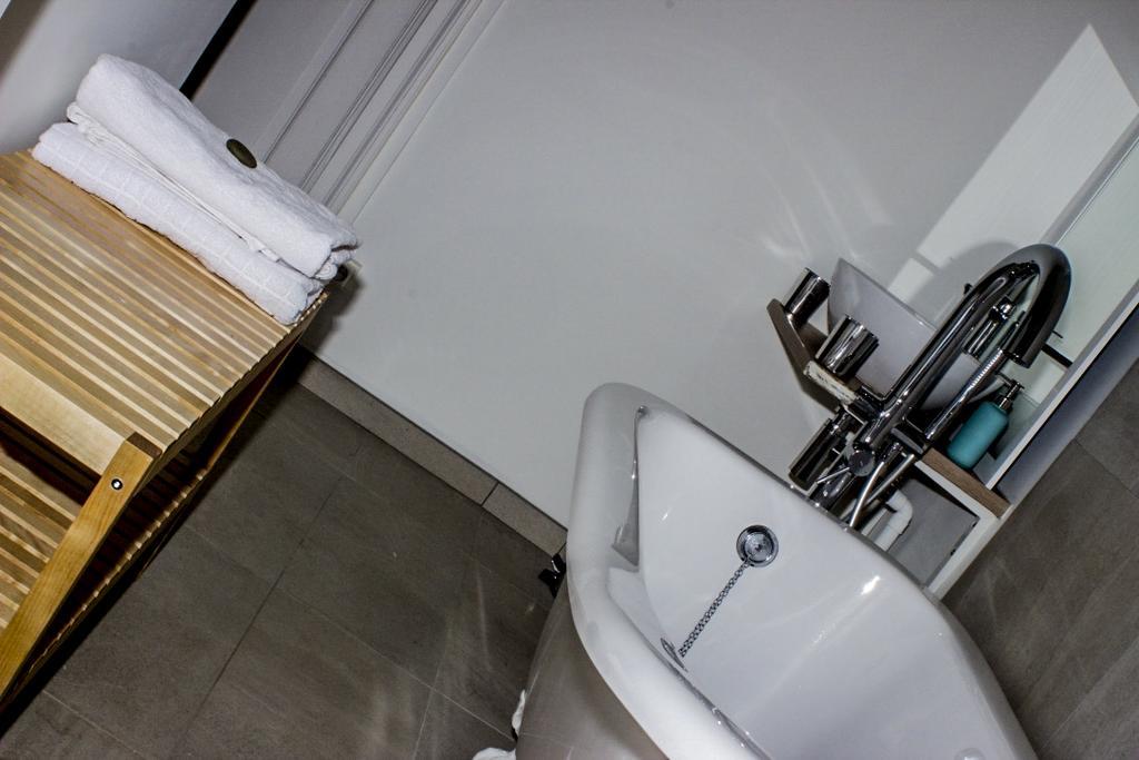 Chambre D'Hotes Avec Cuisine Commune - 5 Mns De Narbonne Cuxac-dʼAude Buitenkant foto